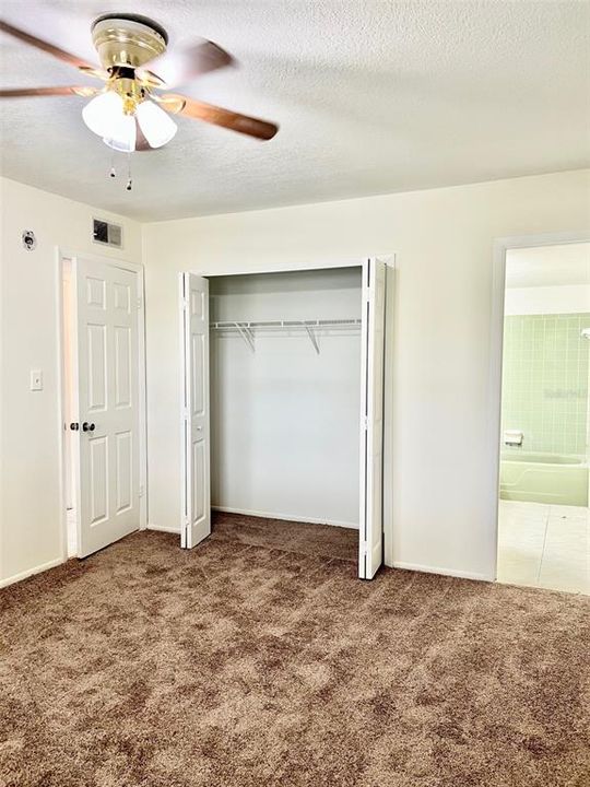 For Rent: $1,650 (3 beds, 2 baths, 893 Square Feet)