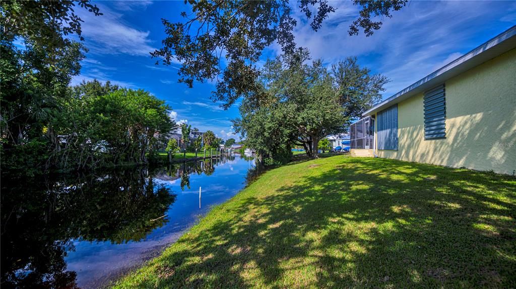 For Sale: $550,000 (3 beds, 2 baths, 2053 Square Feet)