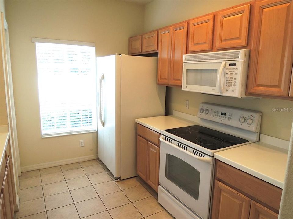 For Rent: $1,800 (3 beds, 2 baths, 1200 Square Feet)