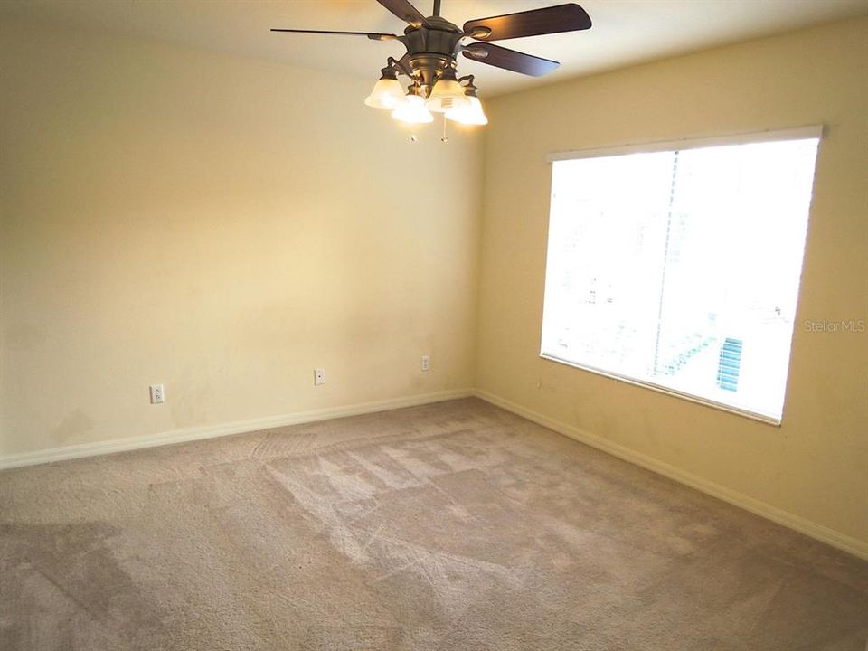 For Rent: $1,800 (3 beds, 2 baths, 1200 Square Feet)