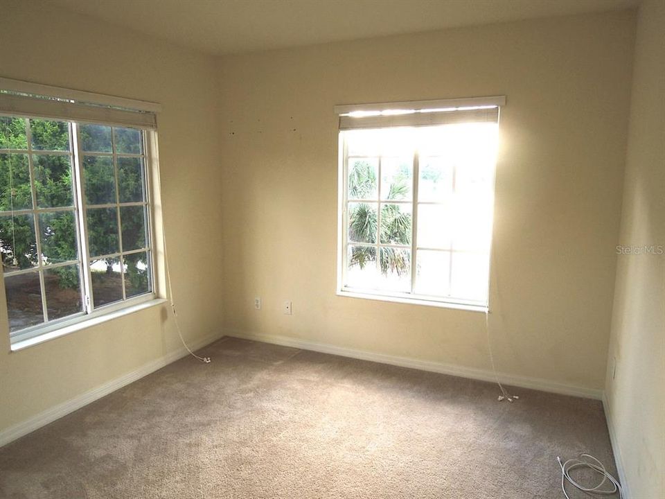 For Rent: $1,800 (3 beds, 2 baths, 1200 Square Feet)