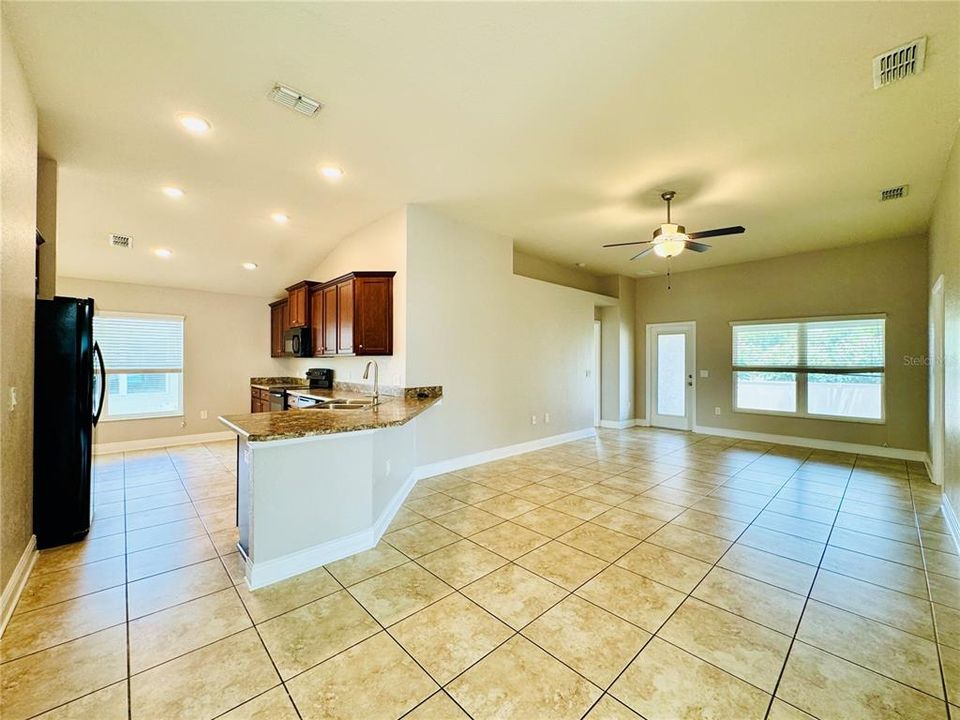 For Sale: $310,500 (3 beds, 2 baths, 1820 Square Feet)