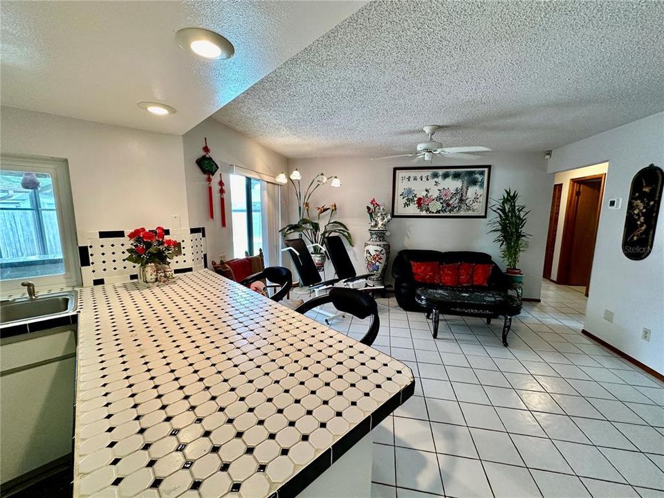 For Sale: $479,000 (4 beds, 2 baths, 1890 Square Feet)