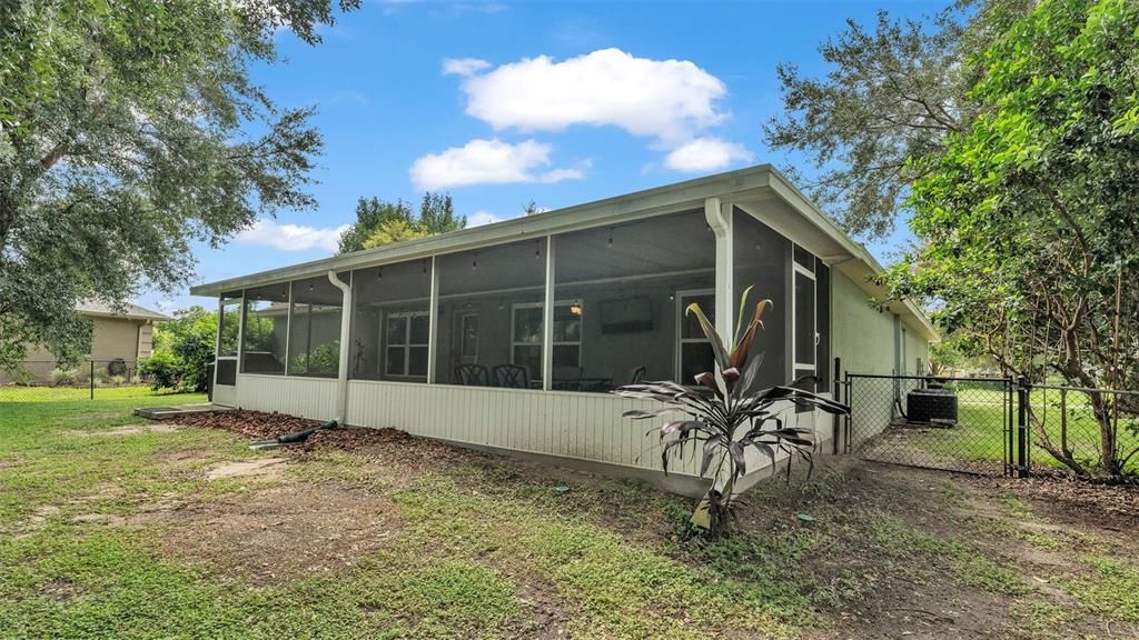 Active With Contract: $375,000 (3 beds, 2 baths, 1858 Square Feet)