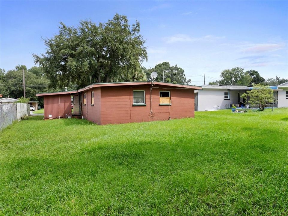 For Sale: $203,000 (3 beds, 2 baths, 1075 Square Feet)