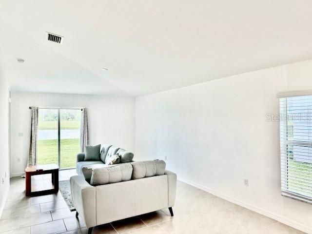 For Sale: $319,000 (3 beds, 2 baths, 1448 Square Feet)