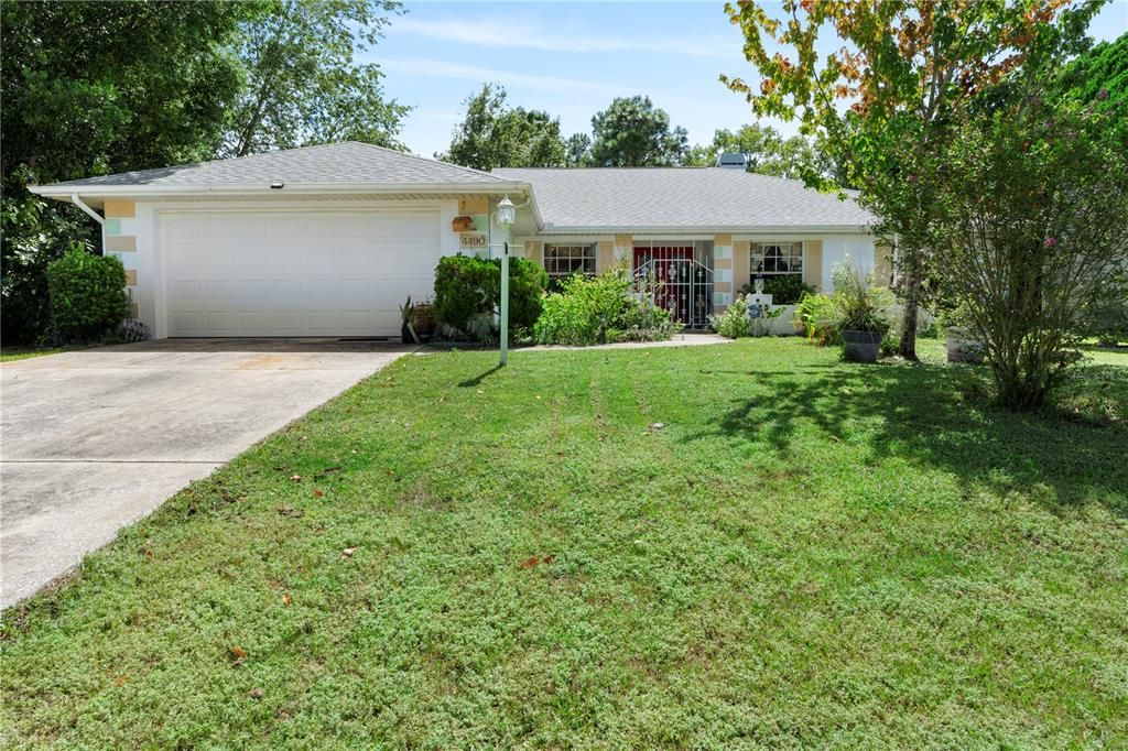 For Sale: $400,000 (3 beds, 2 baths, 1992 Square Feet)