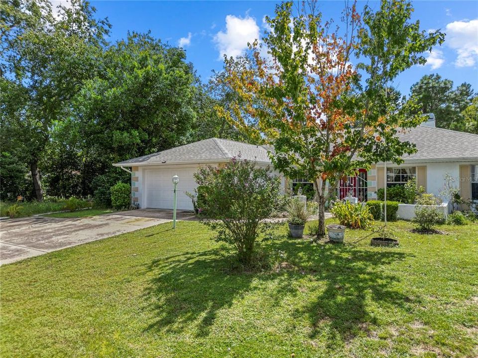 For Sale: $400,000 (3 beds, 2 baths, 1992 Square Feet)