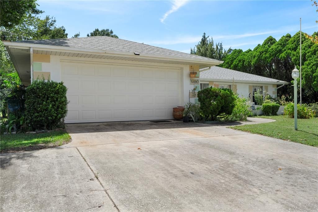 For Sale: $400,000 (3 beds, 2 baths, 1992 Square Feet)