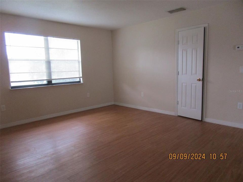 For Rent: $1,495 (2 beds, 1 baths, 864 Square Feet)