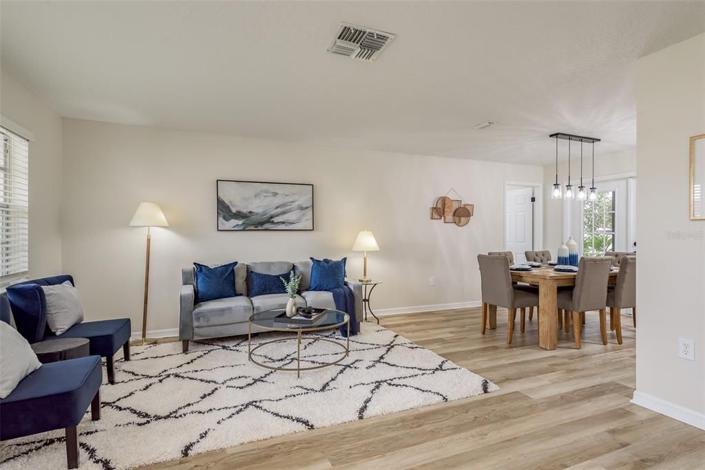 Active With Contract: $339,900 (3 beds, 2 baths, 1300 Square Feet)