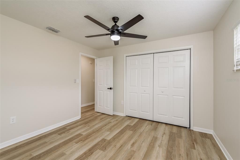 Active With Contract: $339,900 (3 beds, 2 baths, 1300 Square Feet)