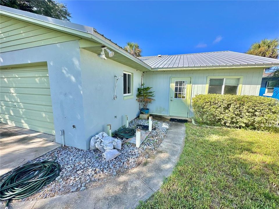 For Sale: $458,500 (2 beds, 2 baths, 1134 Square Feet)