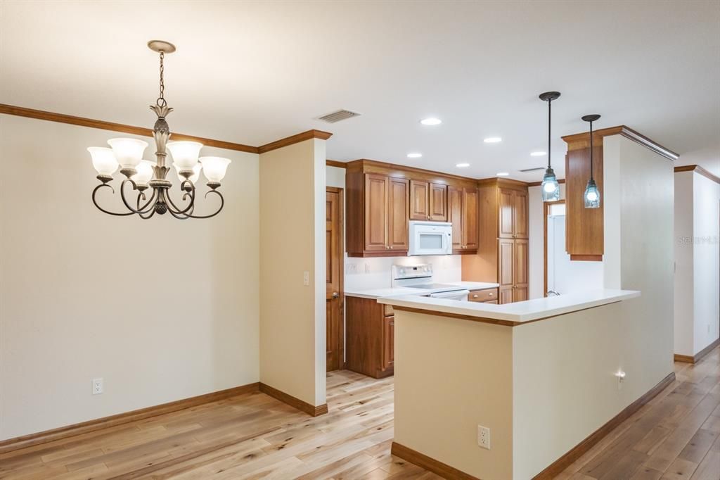 For Sale: $424,900 (2 beds, 2 baths, 1260 Square Feet)