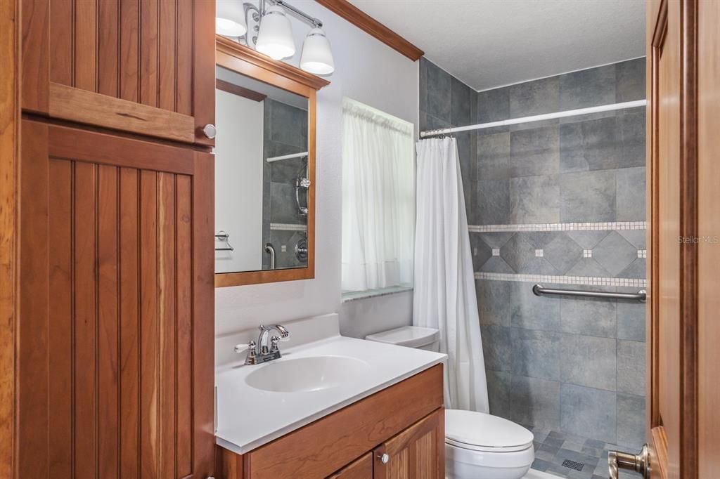 For Sale: $424,900 (2 beds, 2 baths, 1260 Square Feet)