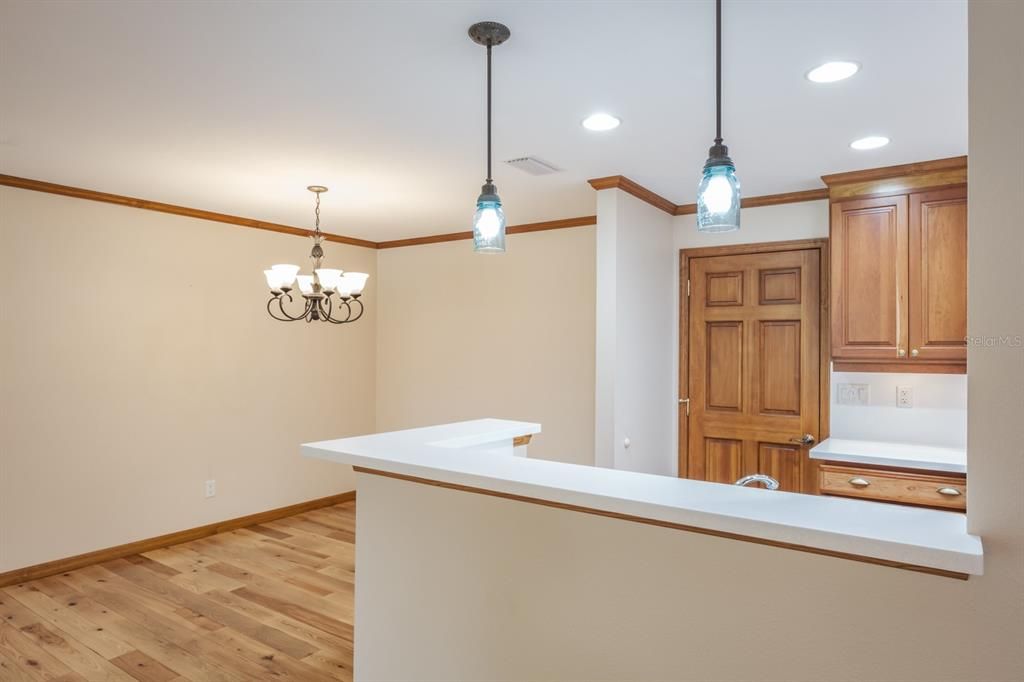 For Sale: $424,900 (2 beds, 2 baths, 1260 Square Feet)