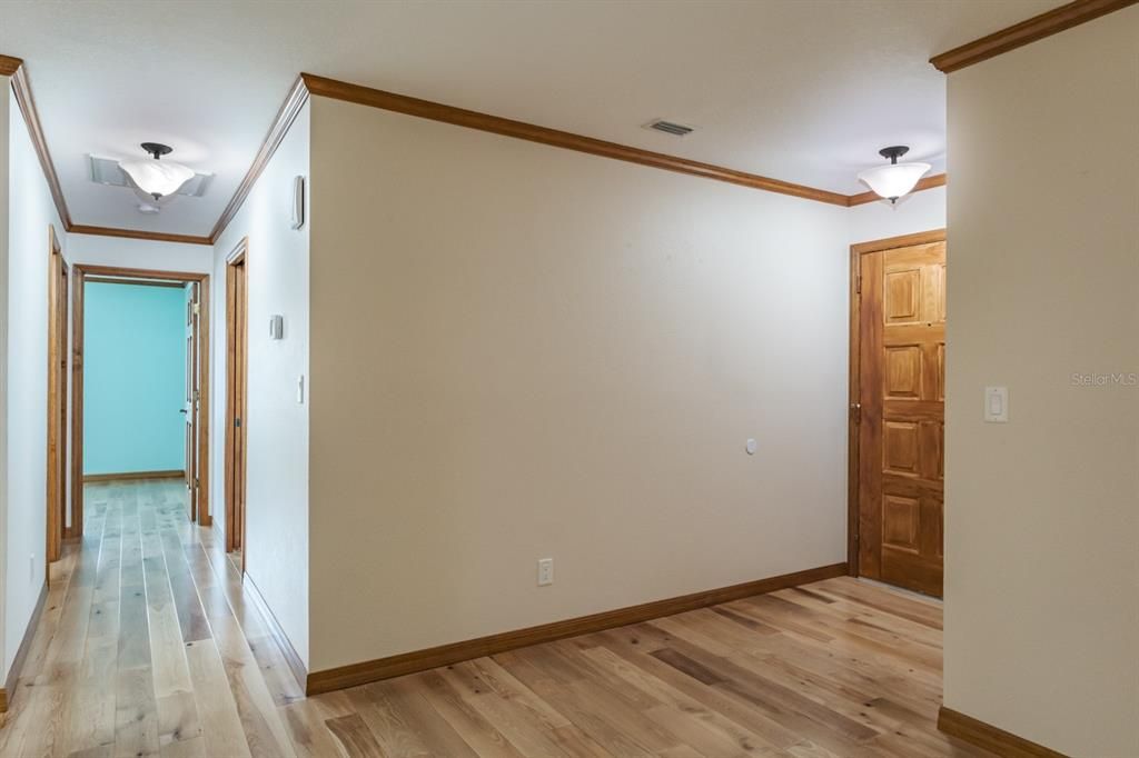 For Sale: $424,900 (2 beds, 2 baths, 1260 Square Feet)