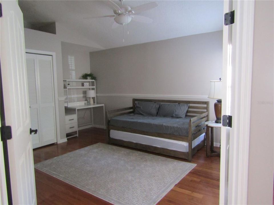 For Rent: $6,000 (3 beds, 2 baths, 1847 Square Feet)