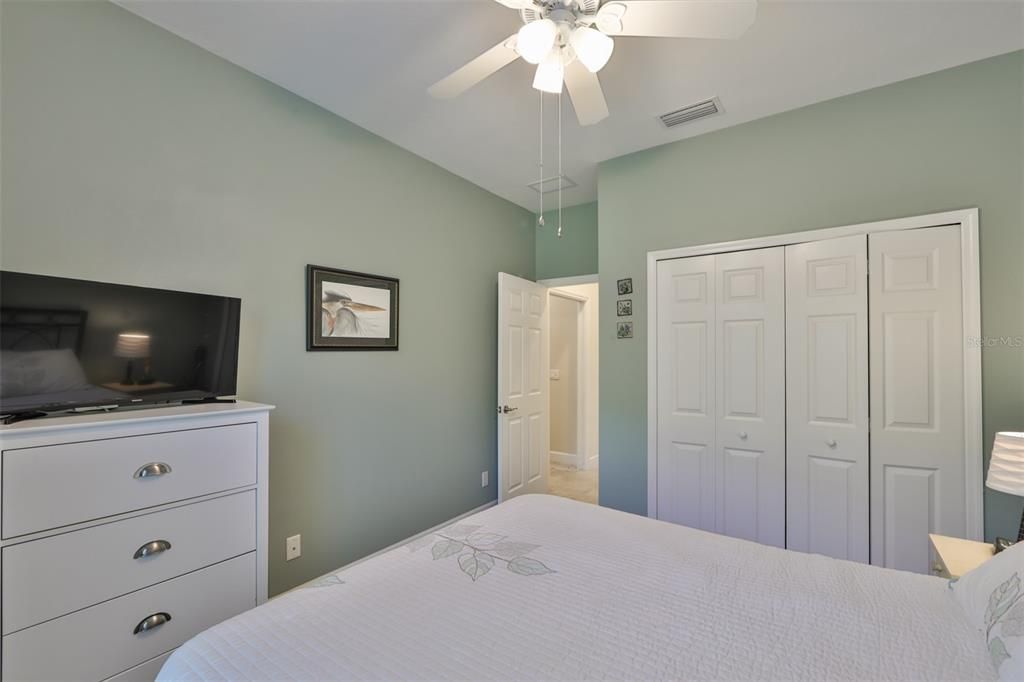 For Sale: $365,000 (3 beds, 2 baths, 1568 Square Feet)