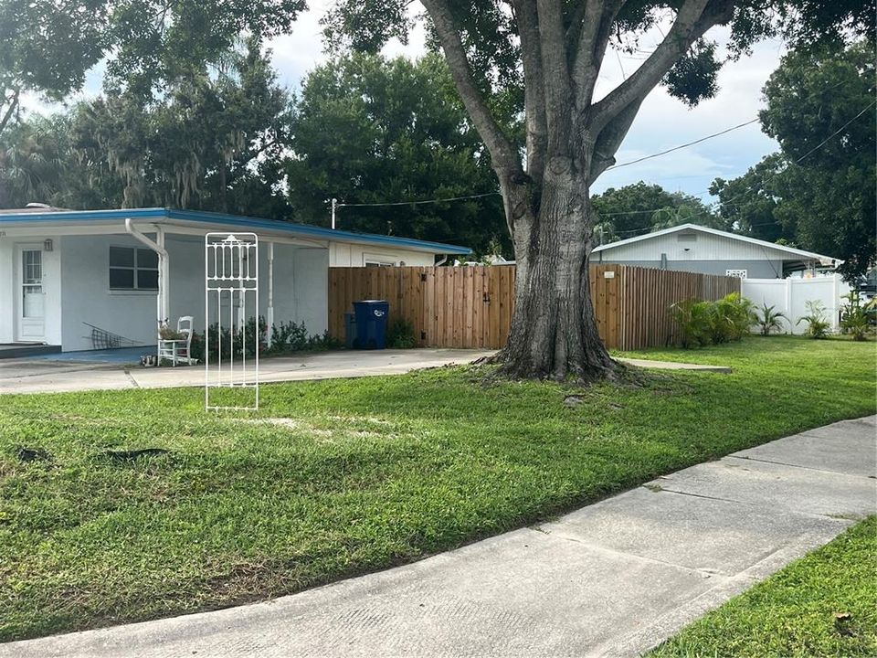 For Sale: $350,000 (3 beds, 2 baths, 1395 Square Feet)