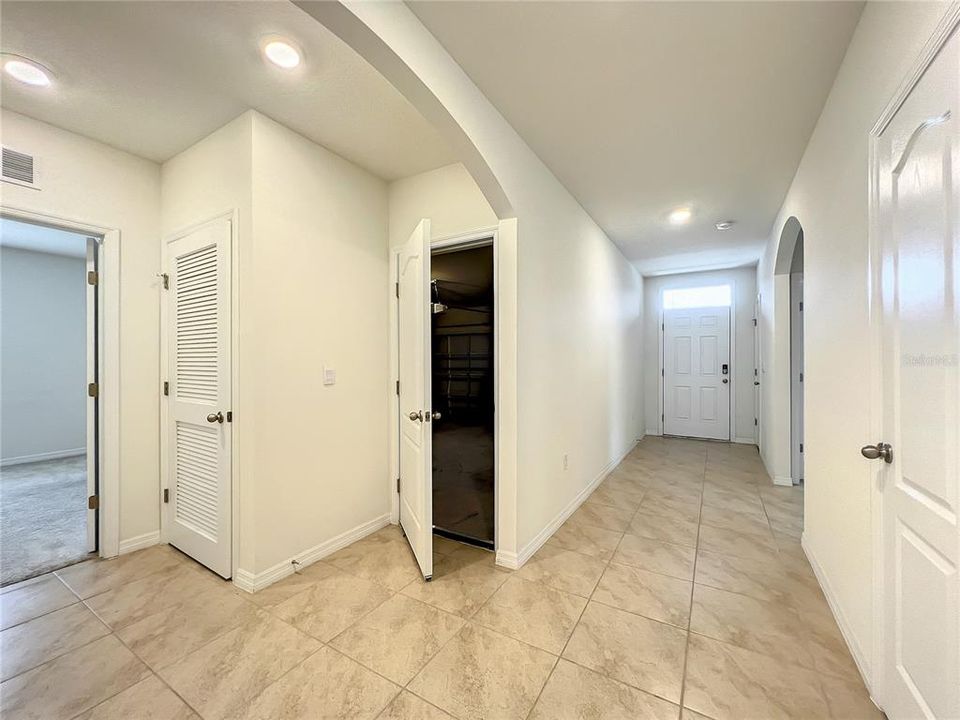 For Sale: $347,000 (4 beds, 2 baths, 1851 Square Feet)