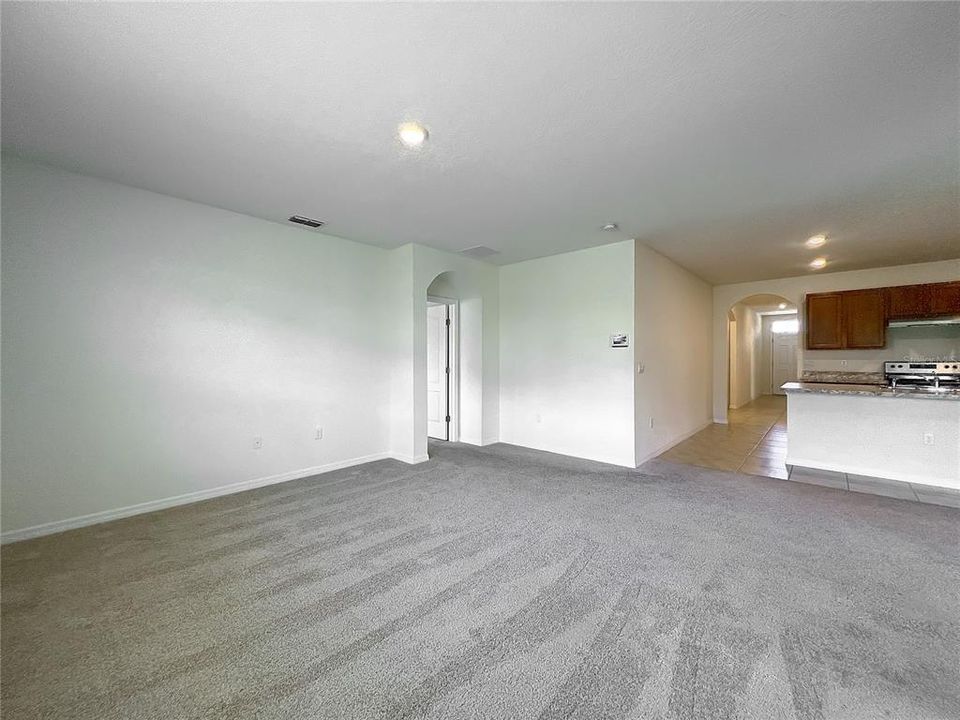 For Sale: $347,000 (4 beds, 2 baths, 1851 Square Feet)