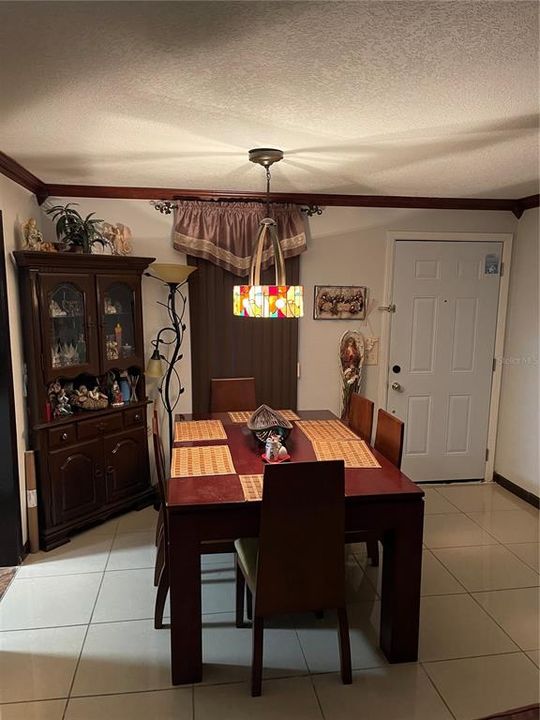 En Venta: $195,000 (3 camas, 2 baños, 1180 Pies cuadrados)