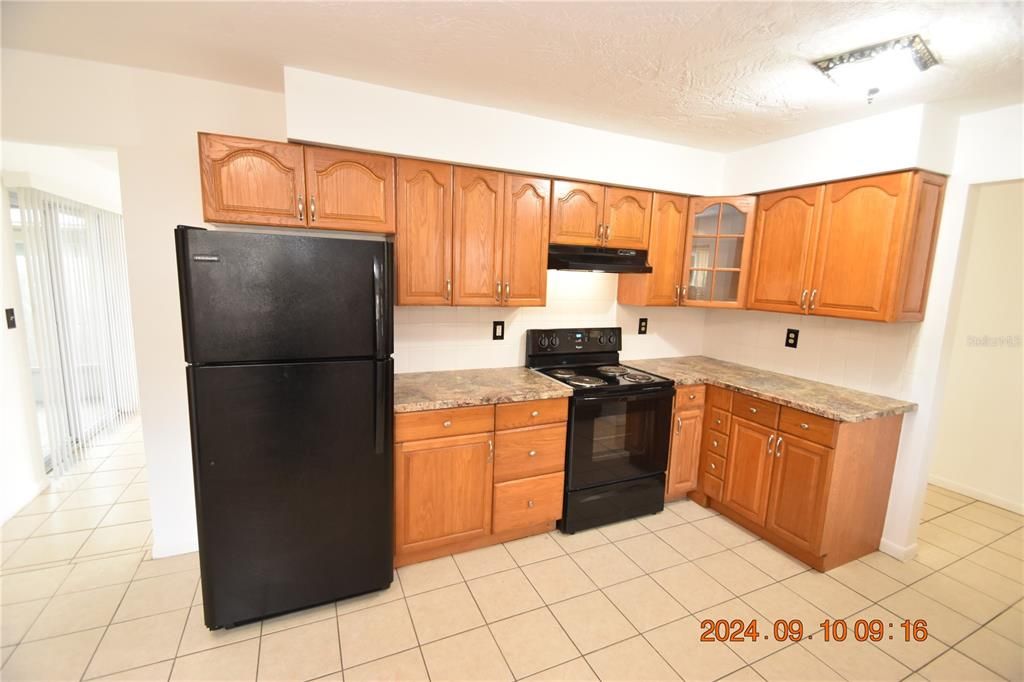 For Rent: $1,550 (2 beds, 1 baths, 1056 Square Feet)