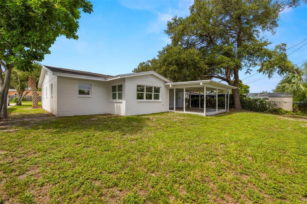 For Sale: $520,000 (3 beds, 2 baths, 1552 Square Feet)