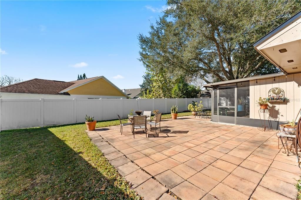 For Sale: $425,000 (3 beds, 2 baths, 1545 Square Feet)