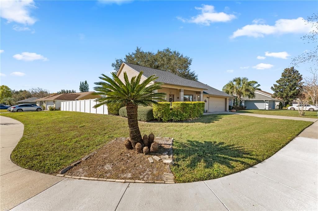 For Sale: $425,000 (3 beds, 2 baths, 1545 Square Feet)