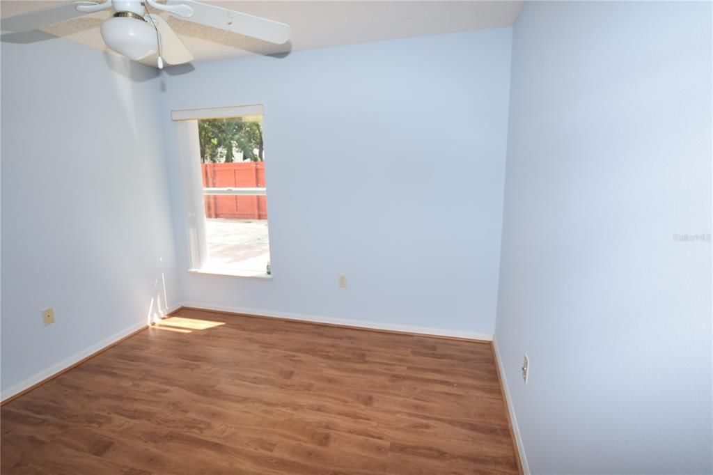 For Rent: $2,100 (3 beds, 2 baths, 1408 Square Feet)