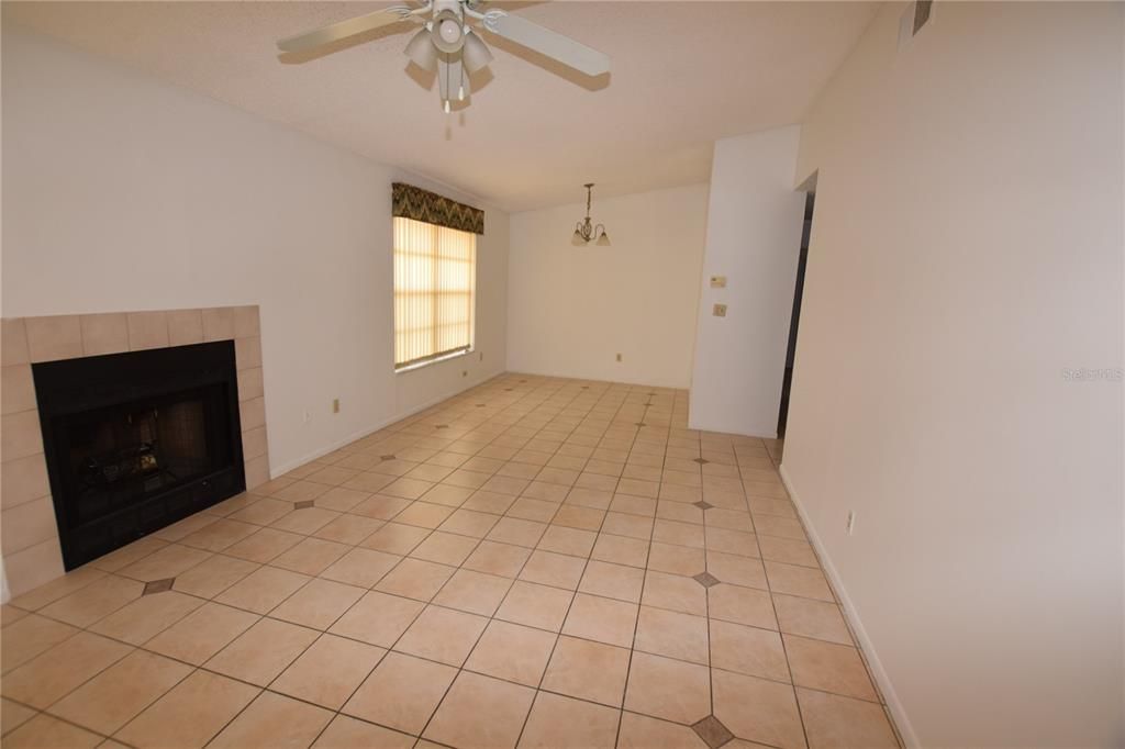 For Rent: $1,600 (2 beds, 2 baths, 851 Square Feet)