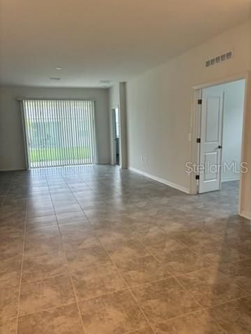 For Rent: $1,975 (3 beds, 2 baths, 2109 Square Feet)