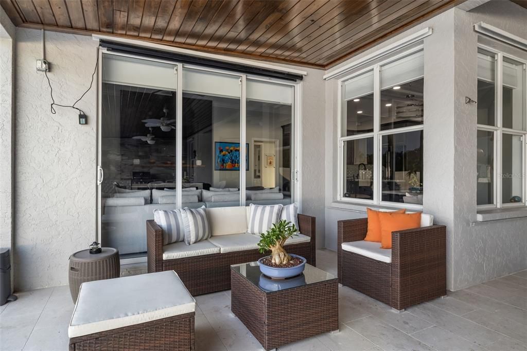 Active With Contract: $870,000 (4 beds, 3 baths, 2000 Square Feet)