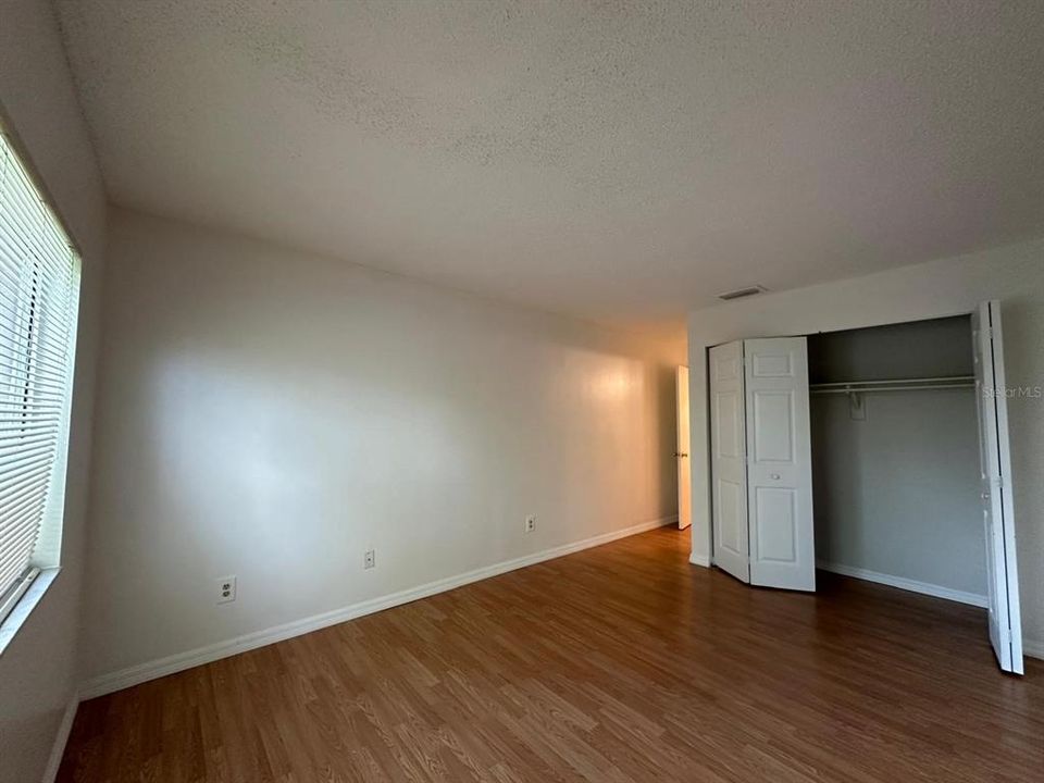 For Sale: $195,000 (2 beds, 2 baths, 1126 Square Feet)