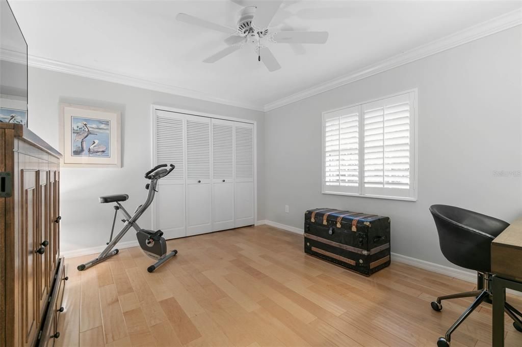 Active With Contract: $795,000 (3 beds, 2 baths, 2484 Square Feet)