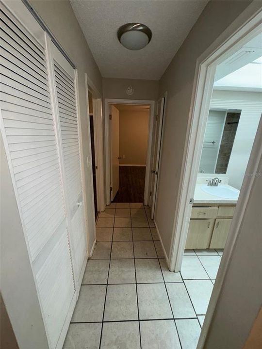 For Rent: $1,249 (2 beds, 2 baths, 900 Square Feet)