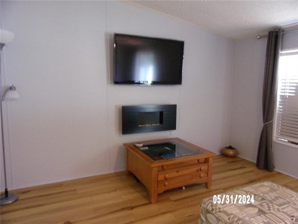 For Sale: $205,000 (3 beds, 2 baths, 1508 Square Feet)