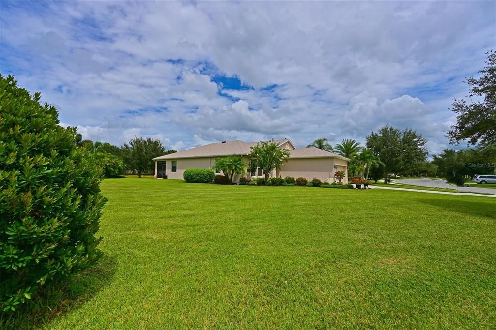 For Sale: $576,720 (3 beds, 2 baths, 2136 Square Feet)