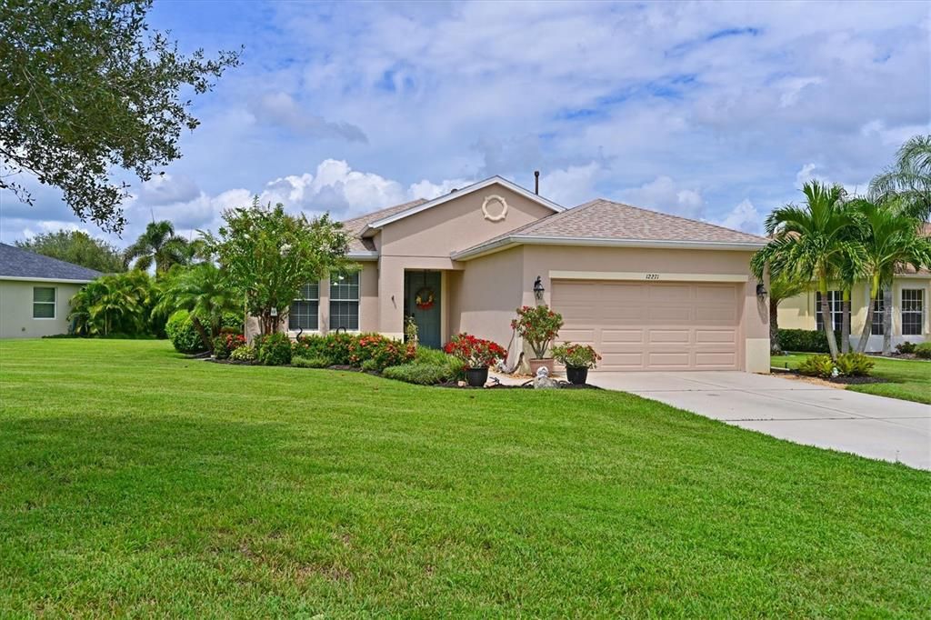 For Sale: $576,720 (3 beds, 2 baths, 2136 Square Feet)