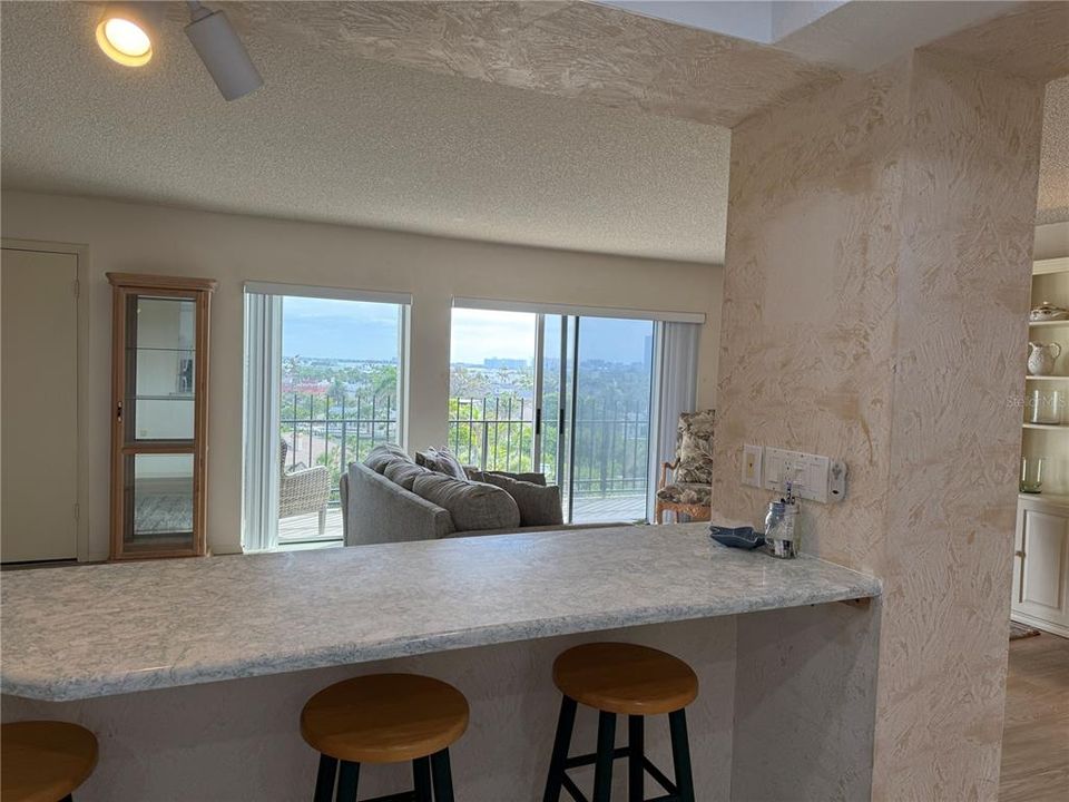 Activo con contrato: $3,500 (2 camas, 2 baños, 1275 Pies cuadrados)