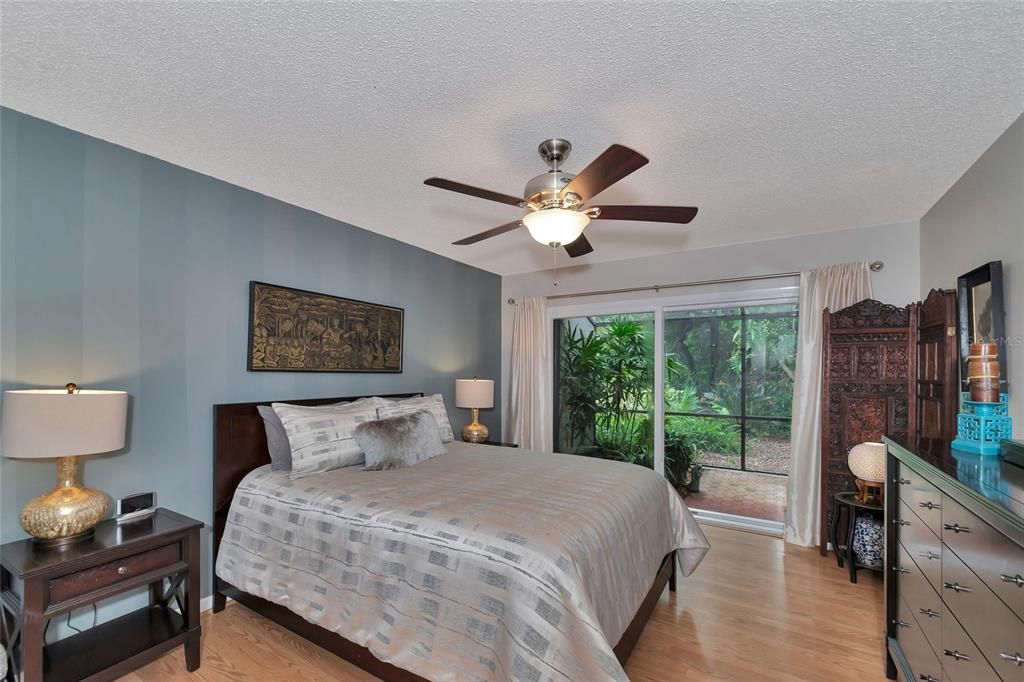 For Sale: $375,000 (2 beds, 2 baths, 1447 Square Feet)