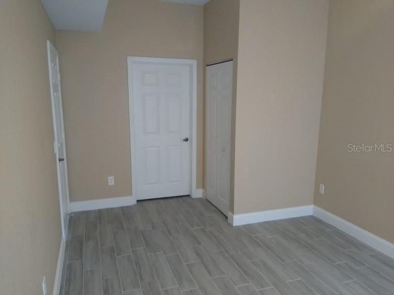 For Rent: $2,300 (4 beds, 3 baths, 1470 Square Feet)