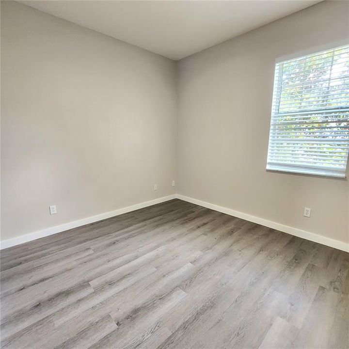 For Rent: $2,200 (2 beds, 2 baths, 987 Square Feet)