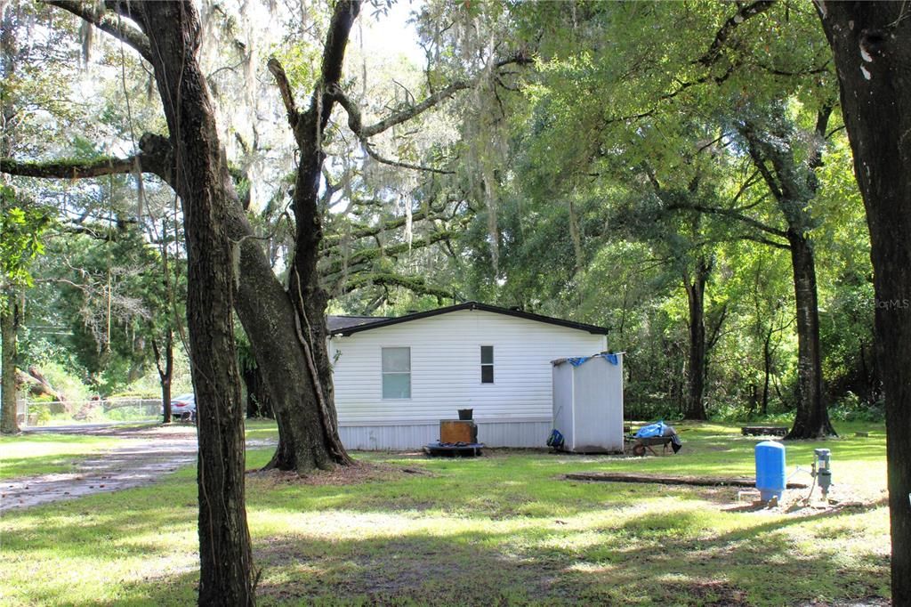 Active With Contract: $90,000 (3 beds, 2 baths, 960 Square Feet)