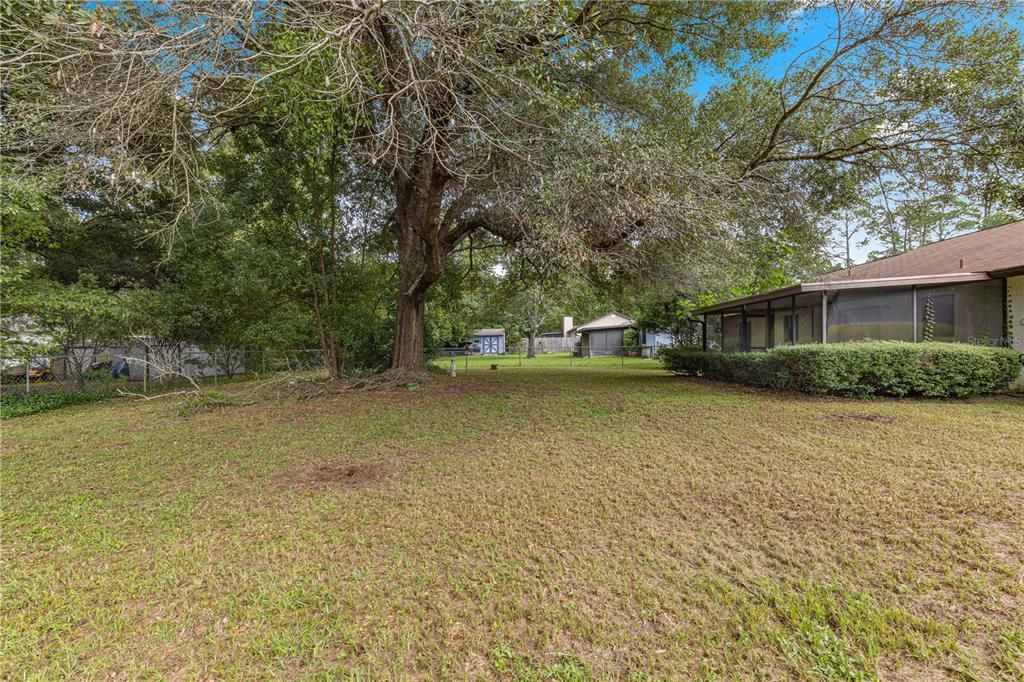 For Sale: $235,000 (3 beds, 2 baths, 1392 Square Feet)