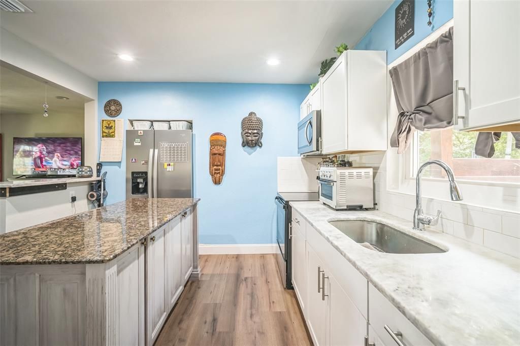 For Sale: $469,000 (3 beds, 2 baths, 1333 Square Feet)