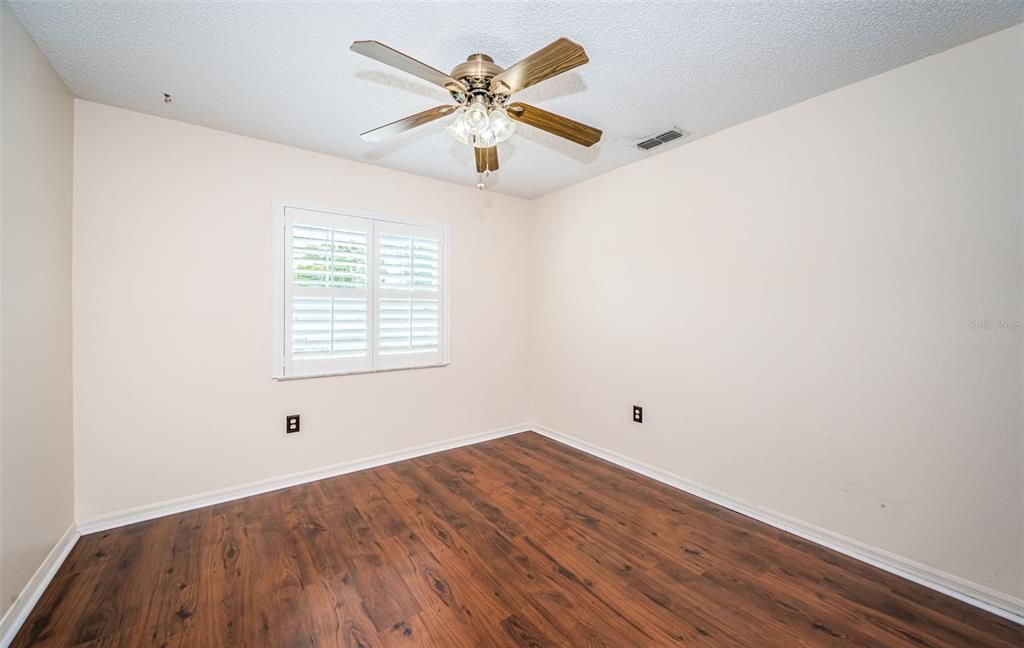 Guest Half Bath - downstairs