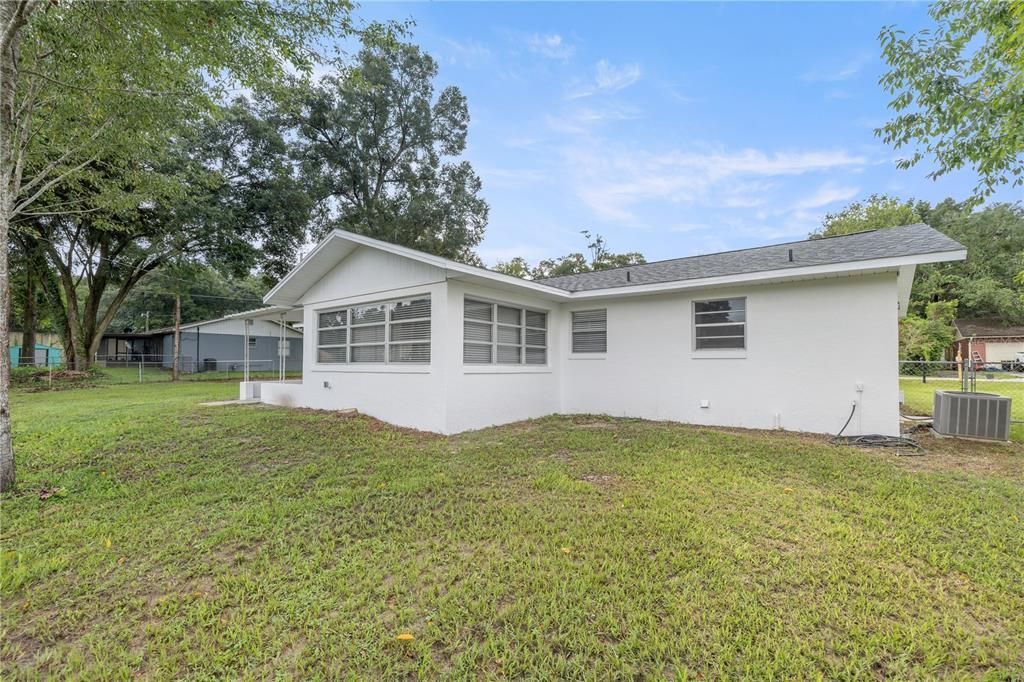 For Sale: $269,900 (3 beds, 2 baths, 1392 Square Feet)